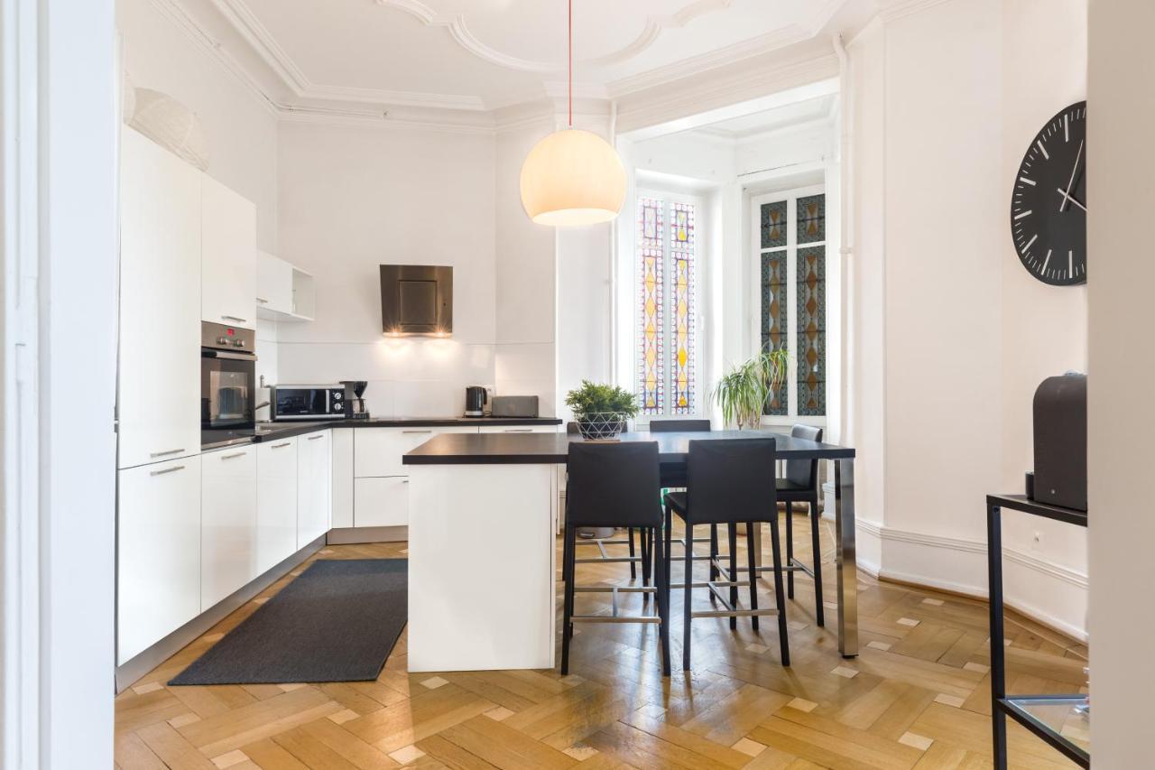 Appartement Luxueux Centre Ville Colmar Exterior photo